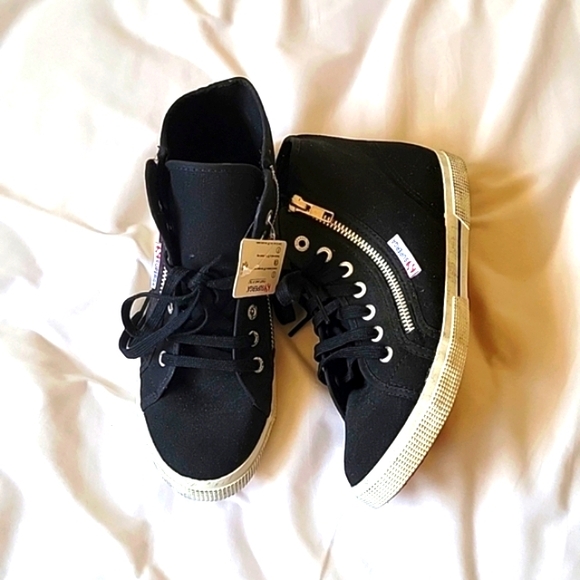 NWT SUPERGA Classic Canvas Black & White Hightop Casual Sneakers Shoes Unisex - Picture 2 of 4